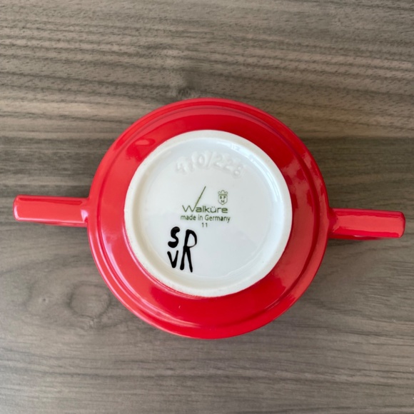 Hand Painted Black Minimalist Dot Mug - Picture 5 of 8